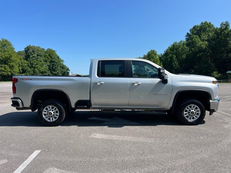 chevrolet silverado 2500hd 2022 1GC1YNE79NF224002 image chevrolet silverado 2500hd 2022 1GC1YNE79NF224002 image